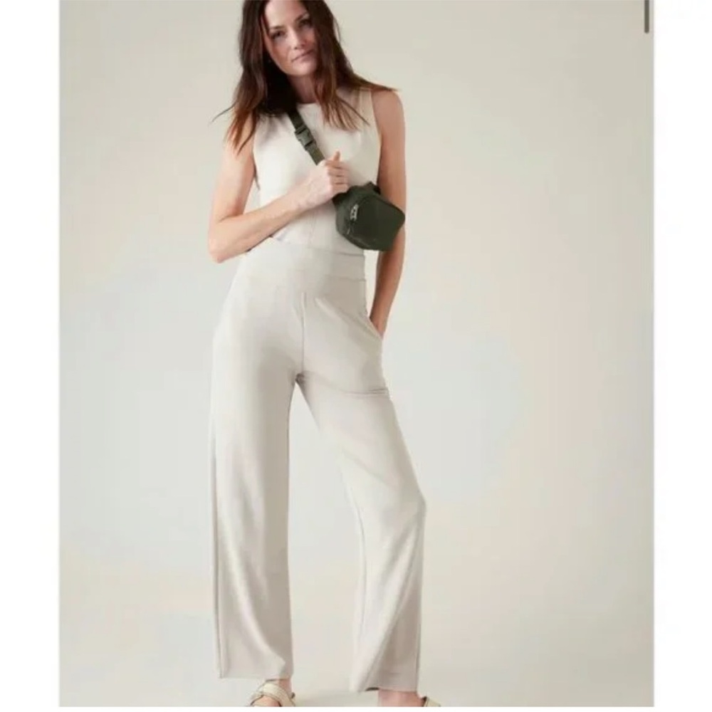 Athleta Seasoft Modal Pant in Abalone White High Rise Wide Leg Size Medium